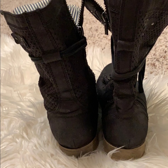 Roxy Combat Boots - Picture 4 of 5
